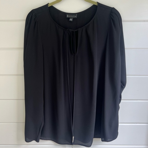 bobeau Tops - Bobeau Collection black blouse